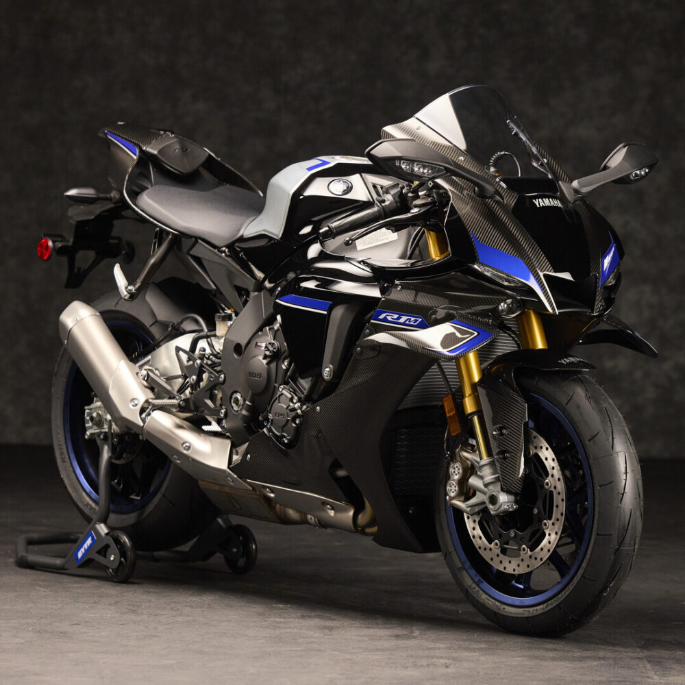 2025 YZF R1M SMX AUS STA 001