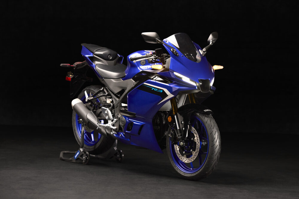 2025 YZF R3 DPBMC AUS STA 001 scaled