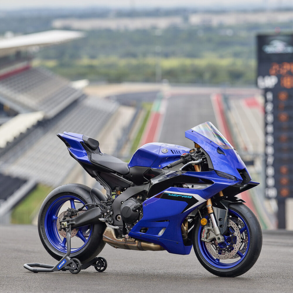 2025 YZF R9 DPBMC AUS STA 002