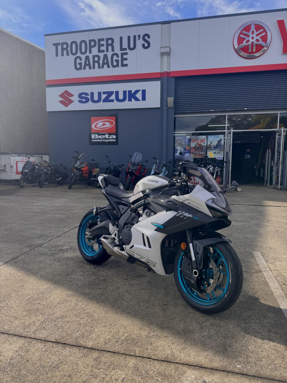 CFMOTO 675SR-R - DEMO