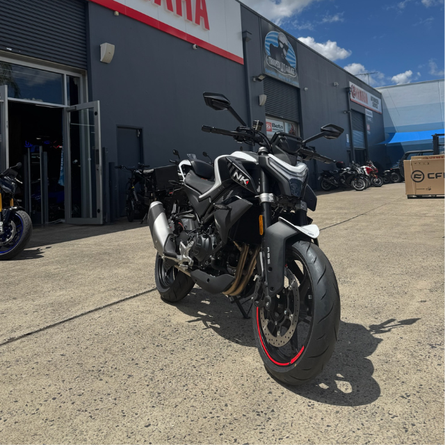 CFMOTO 800NK SPORT 2025 - DEMO