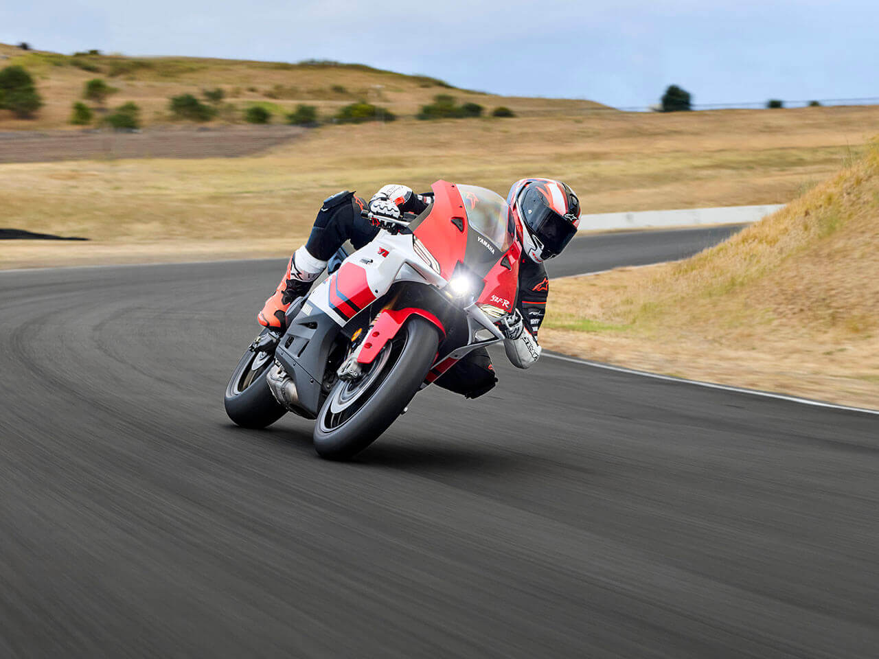 YAMAHA YZF-R9SP 2026 6 YAMAHA YZF-R9SP 2026 - Image 6